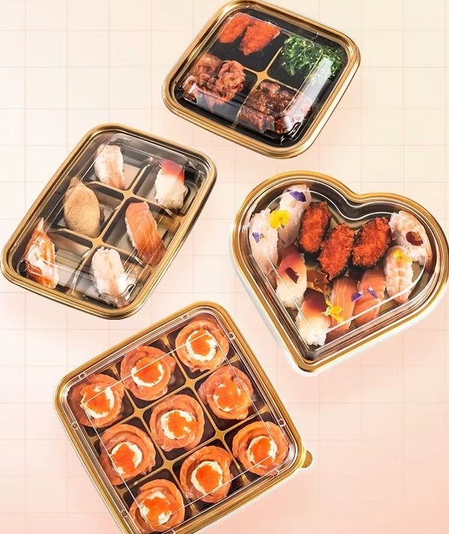 Cad iad na gnéithe dearaidh de Bhosca Pacáistithe Blister PET Naoi Eangaí a chabhraíonn le cosc ​​a chur ar mhíreanna ó aistriú nó imbhualadh taobh istigh de na hurranna?